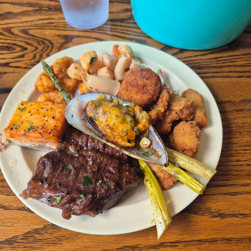 Crabby George's Calabash Seafood Buffet - Myrtle Beach