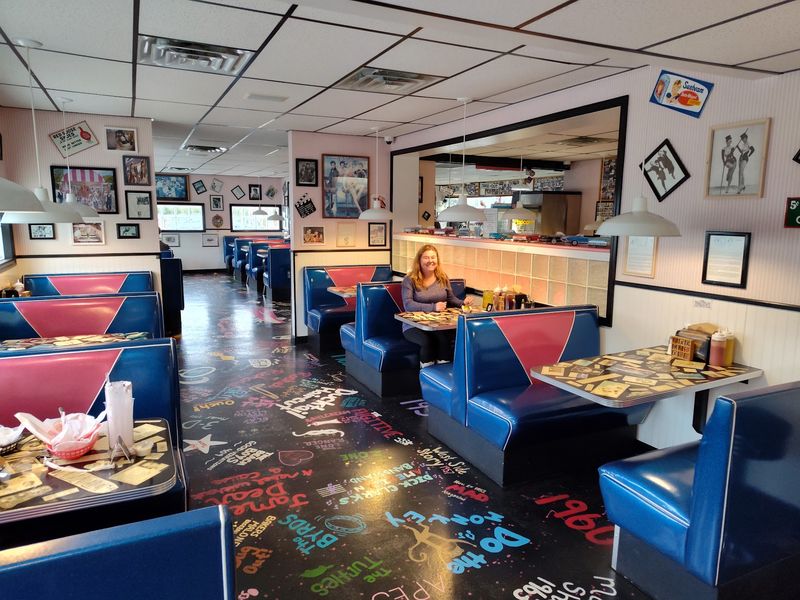 Bokie's Drive-In - Malone