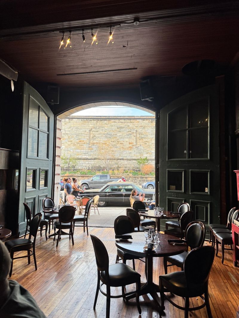 A Philadelphia Dining Landmark Since 1989