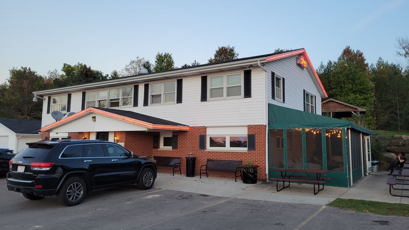 Chicken Licks - Sun Prairie