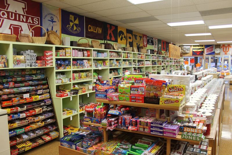 Holland Peanut Store, Holland, Ottawa County