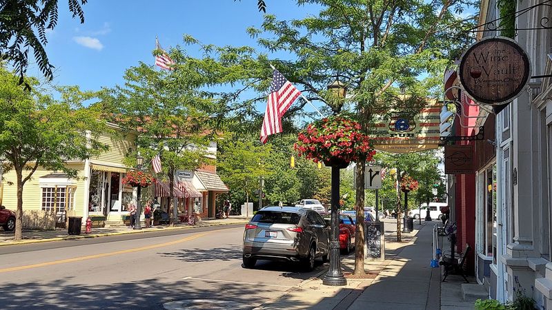 Stroll Main Street Without Shopping Pressure
