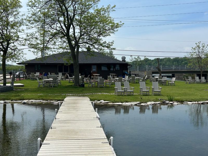 Highwater Bar & Grill - Summit