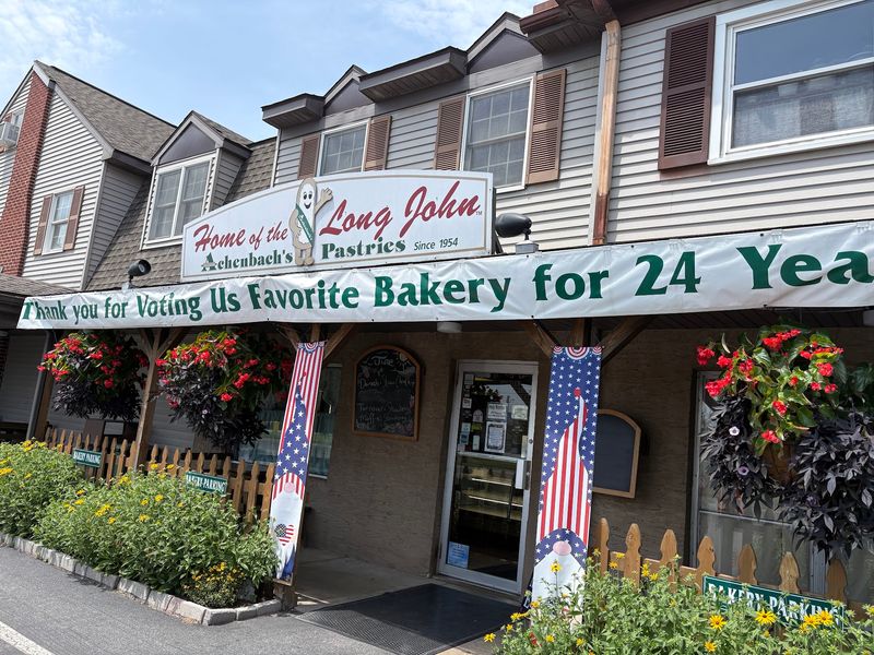 Achenbach's Pastries - Leola