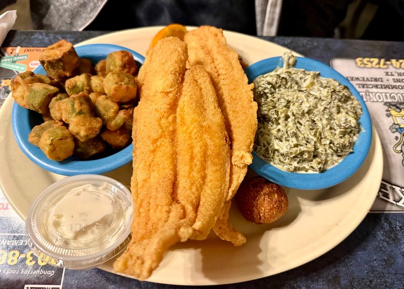 Golden Fried Catfish That Locals Keep Recommending