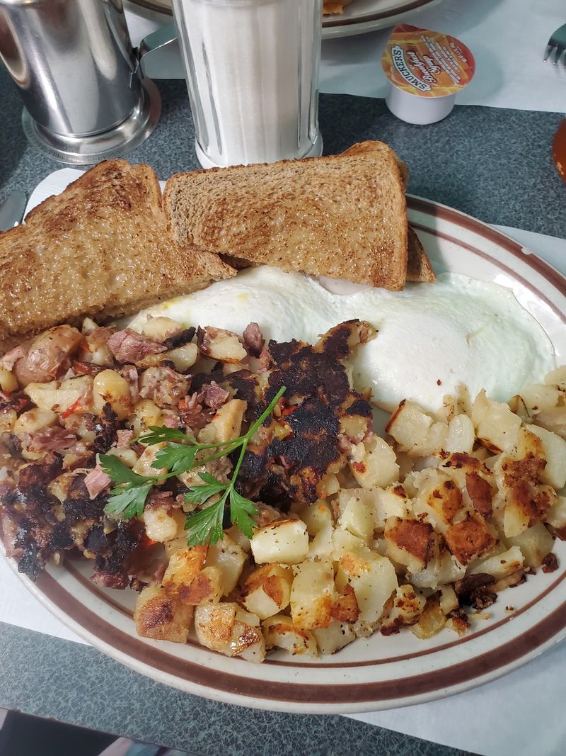 The Village Diner - Red Hook