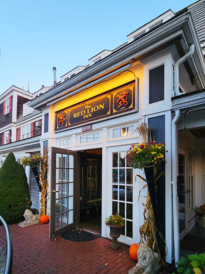 The Red Lion Tavern