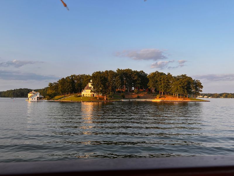 Wildlife, Islands, and Hidden Lake Landmarks