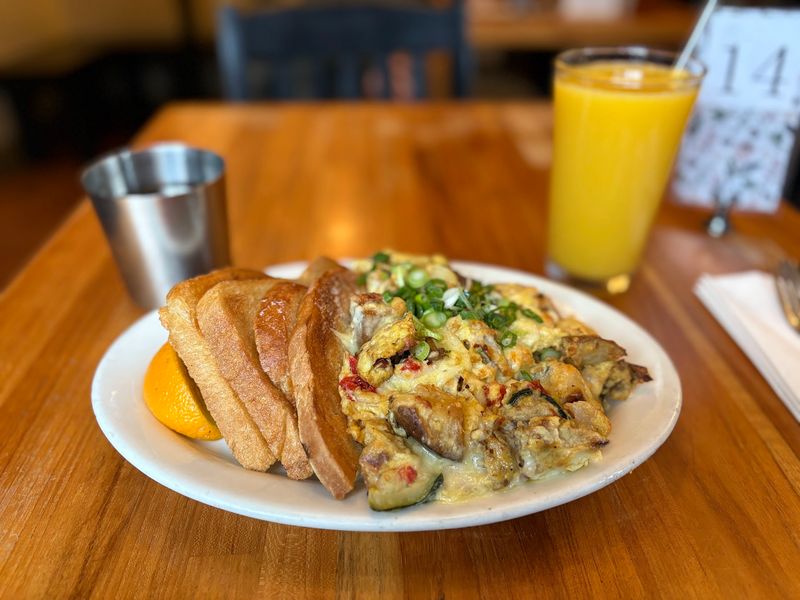 Lucky’s Café - Cleveland