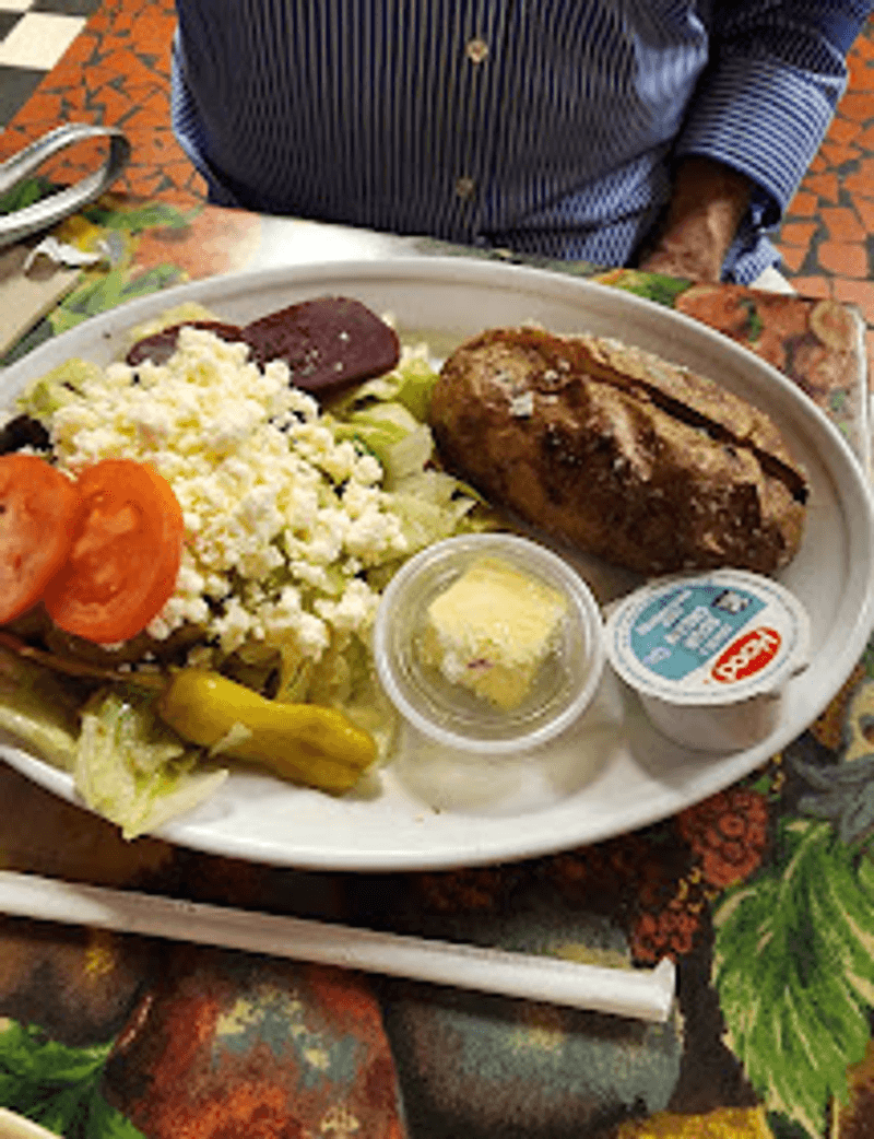 Greek Salad With More Fans Than You Expect