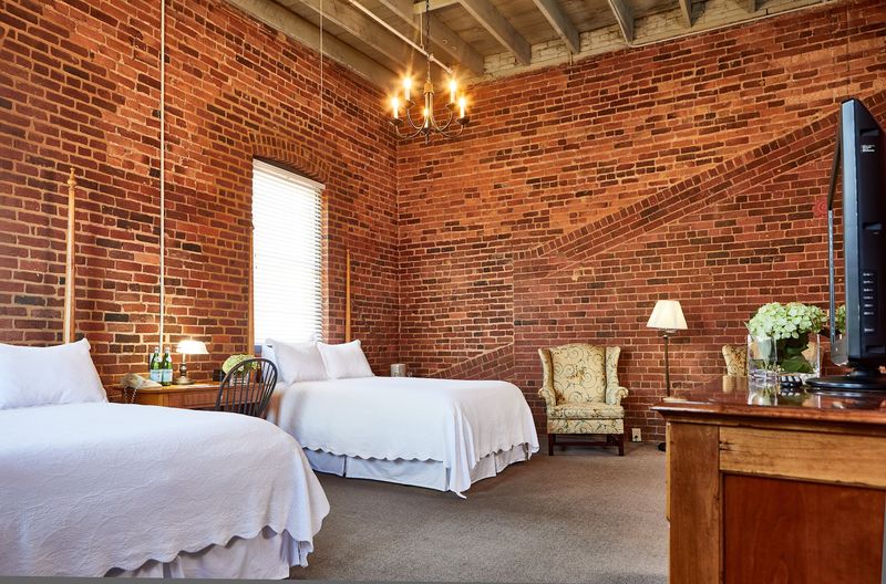 The Historic Brookstown Inn - Winston-Salem 