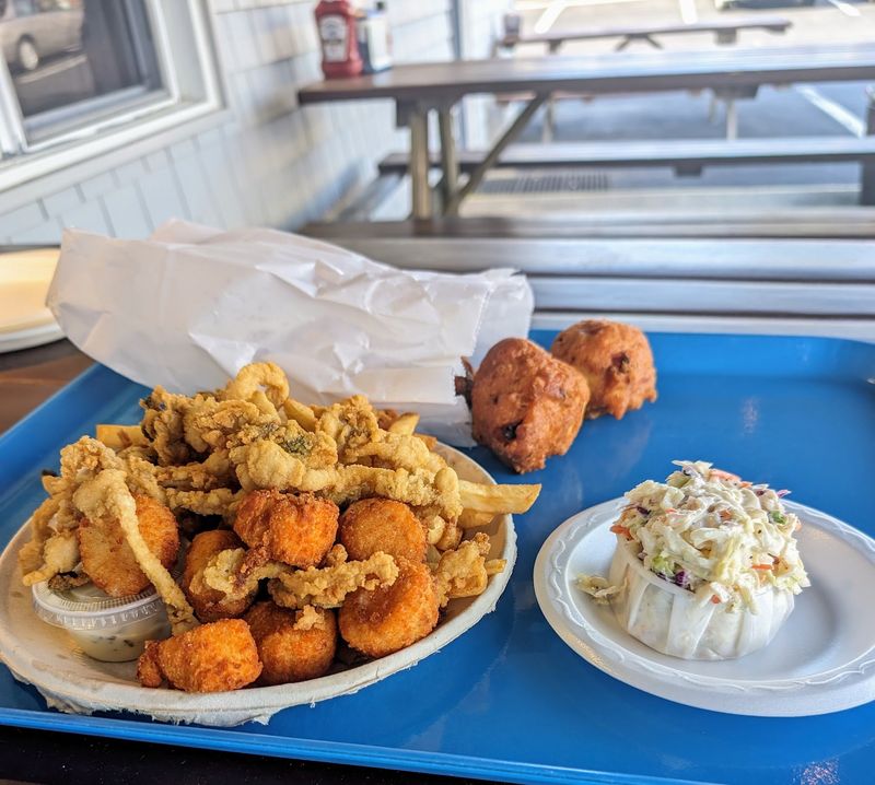 Gene's Famous Seafood - Fairhaven