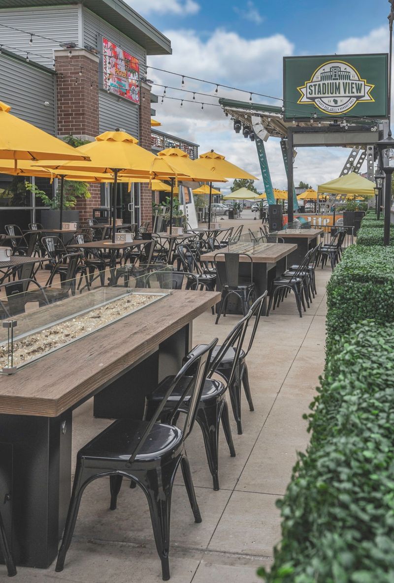 Stadium View Bar, Restaurant & Event Halls - Green Bay