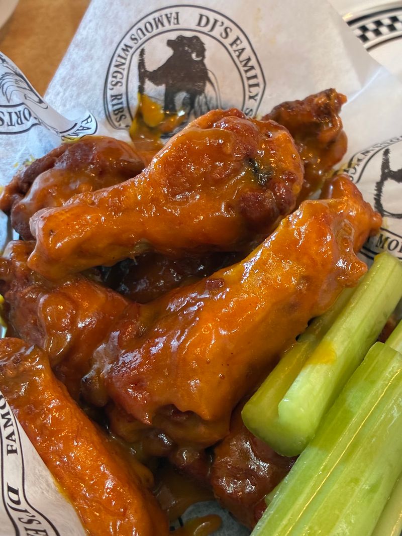 DJ's Famous Wings (Hyannis)