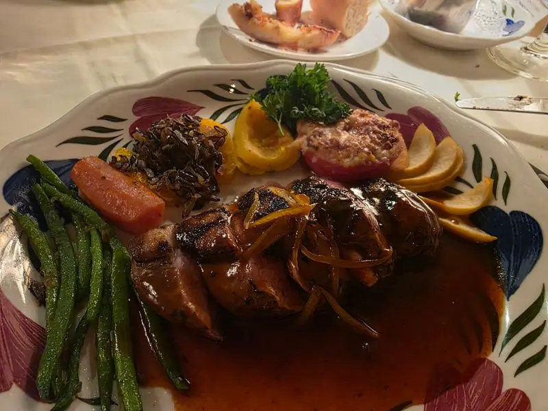 L'Auberge Chez Fran&ccedil;ois - Great Falls