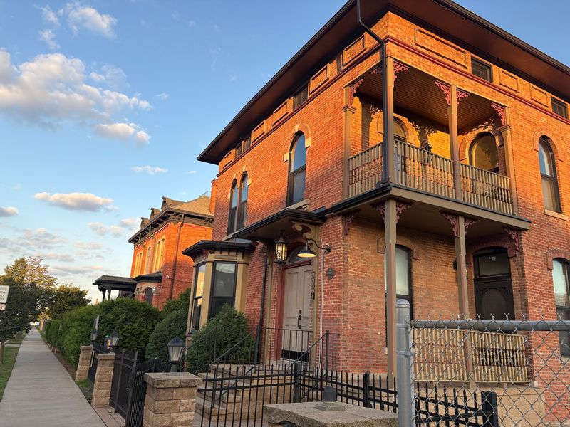 The Cochrane House - Detroit
