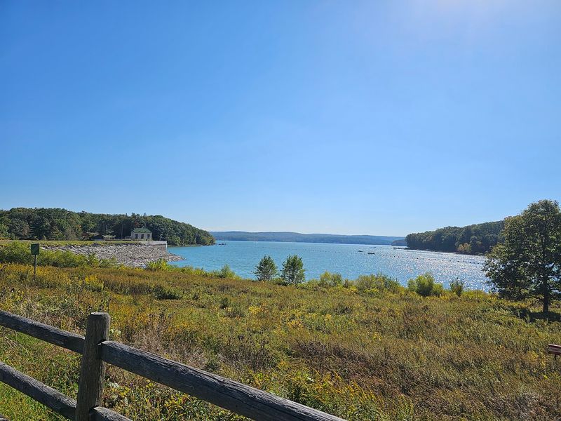 Lake Wallenpaupack & the Pocono Mountains - Hawley