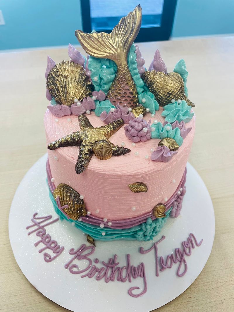 Custom Cakes for Busy, Real Life Moments