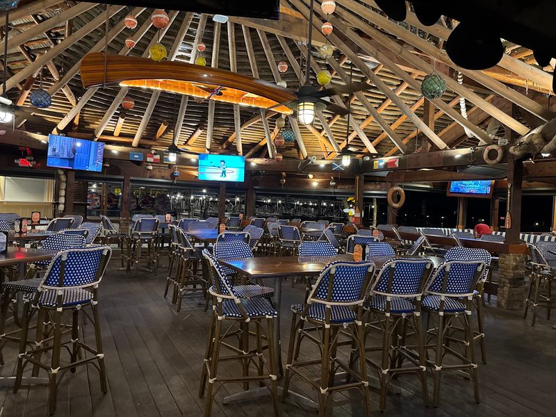 A Real Floating Restaurant Experience