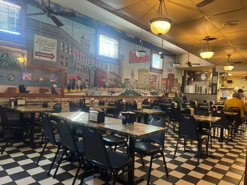 The Unmarked Legend That Became a Columbia Favorite