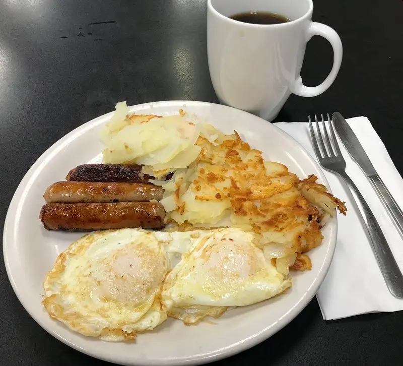 Breakfast Carries the Same Hearty Spirit