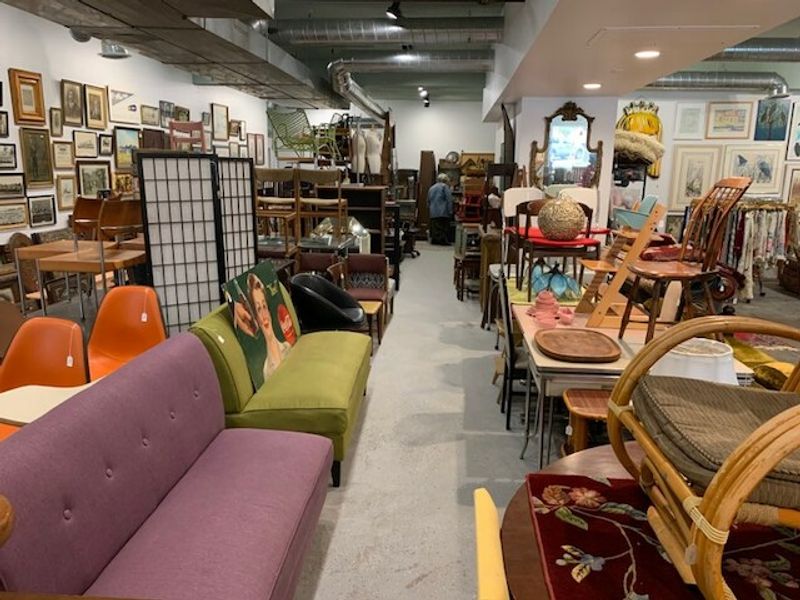 Vintage Furniture That Could Transform a Room