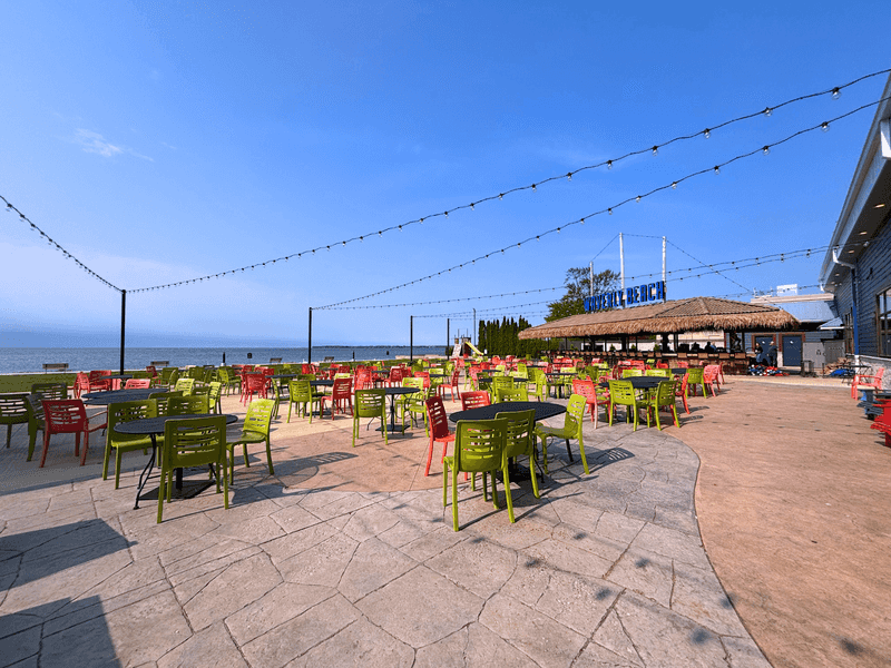 Waverly Beach Bar & Grille - Menasha