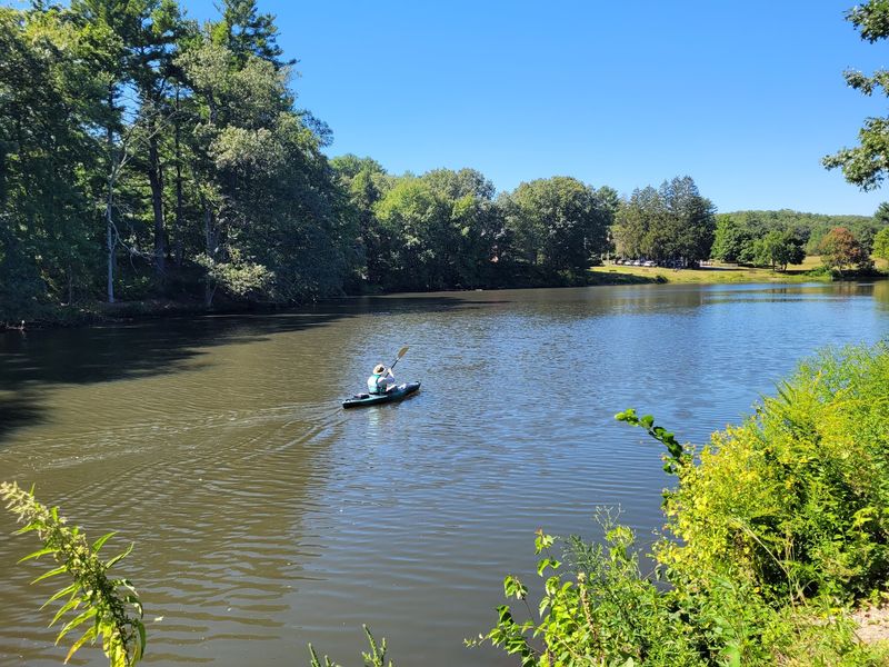 A Canal Path That Makes History Easy