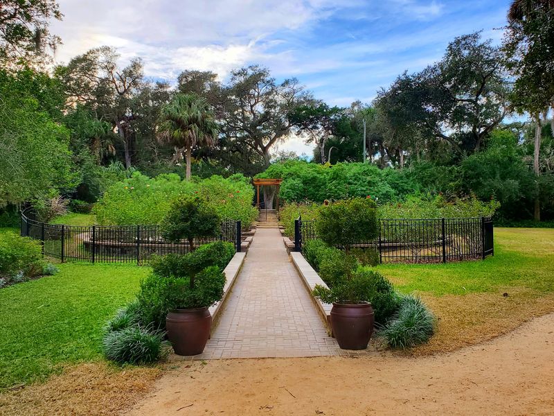 Where to find Washington Oaks and what to expect on arrival