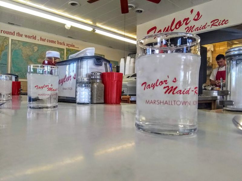 Counter seats bring back the diner days