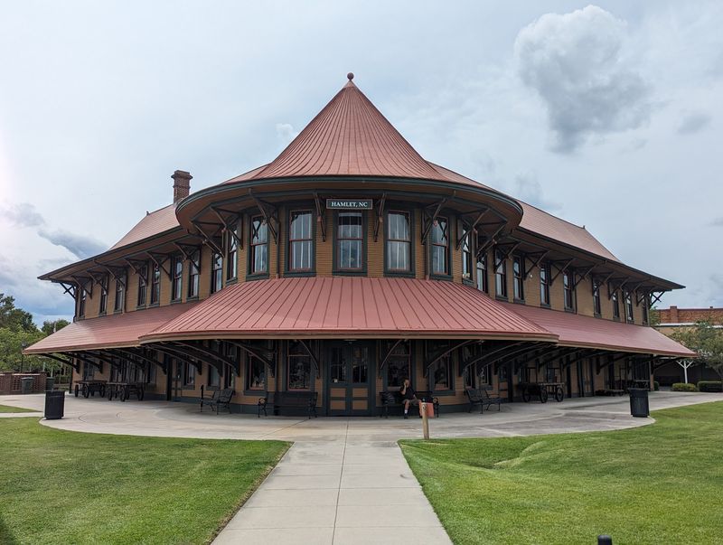 Hamlet Depot & Museums - Hamlet