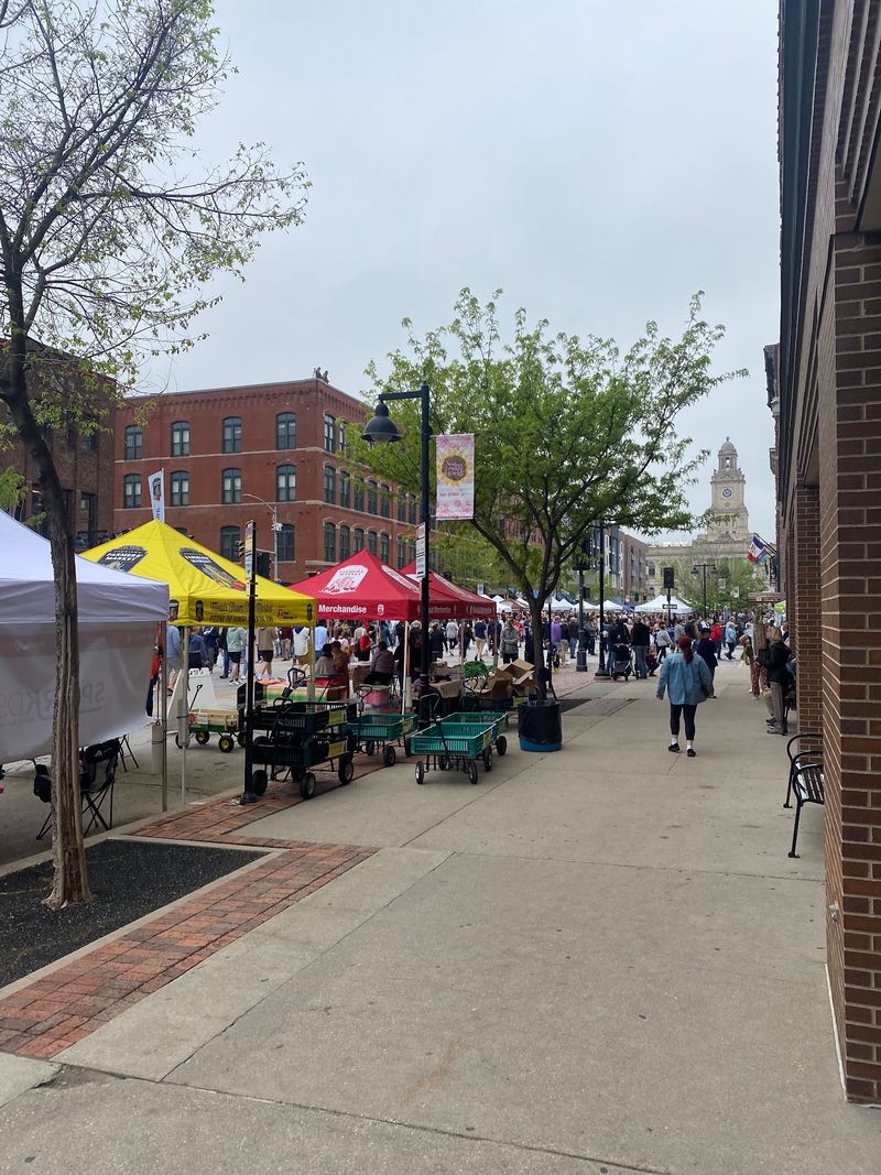 Des Moines Downtown Farmers' Market