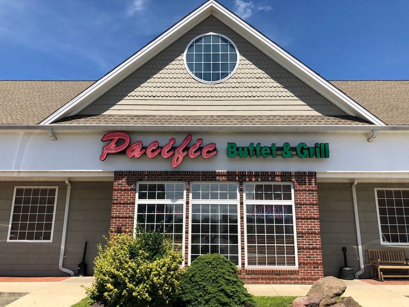 A Wallingford Buffet That Brings Seafood Fans Back Again And Again