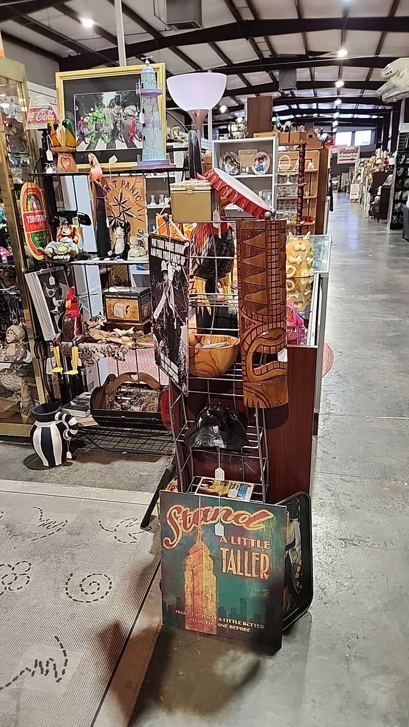 Start With the Huge Antique Centre