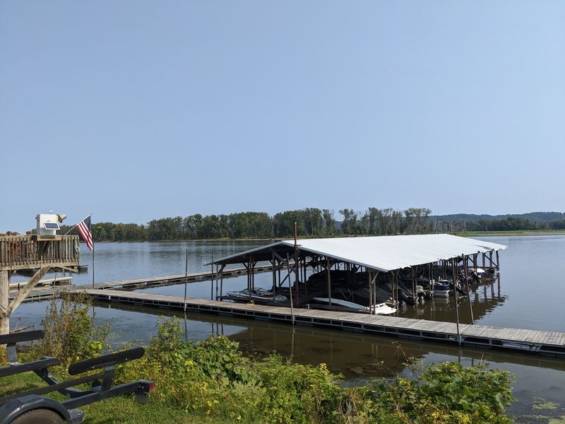 Riverfront Views That Do the Heavy Lifting