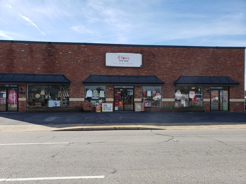 A Small-Looking Store With a Surprisingly Big Treasure Hunt