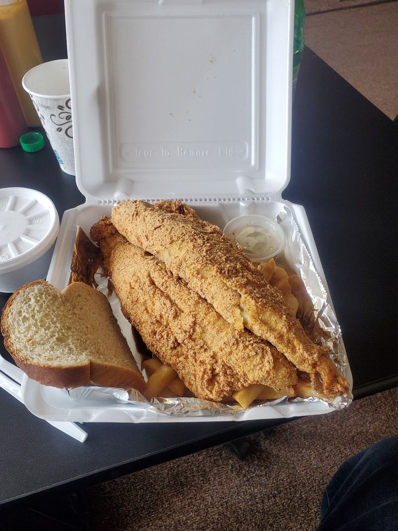 A Crispy Catfish Stop Worth the Detour