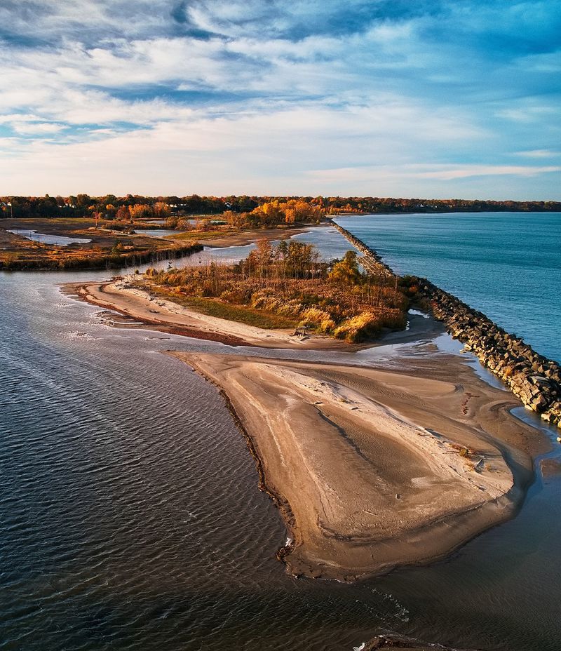 A Shoreline That Makes Stress Pack Its Bags