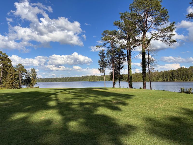 Lake Juniper Sets the Peaceful Mood