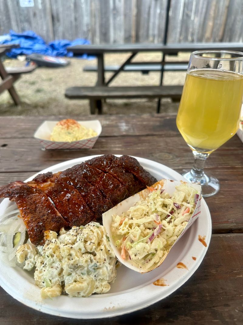 A Laid-Back Riverside Setting Makes the Meal Feel Like an Outing