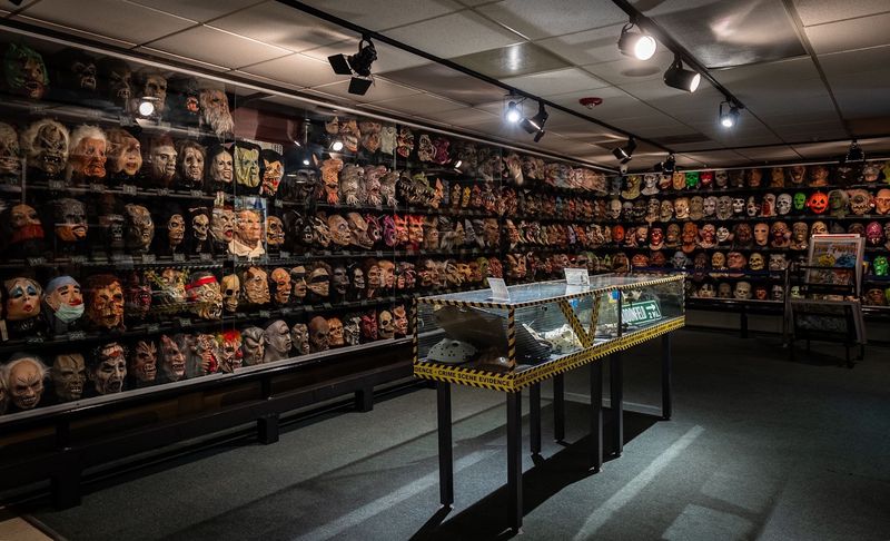Mythos Museum of Oddities & Curiosities - Pontiac