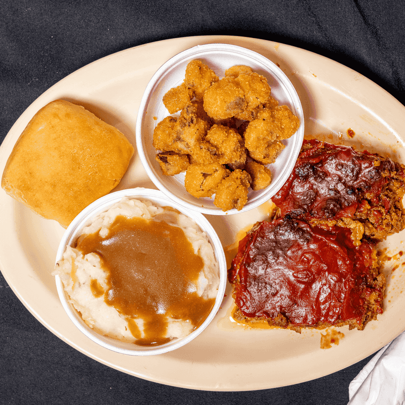 Meatloaf That Feels Like Sunday Supper