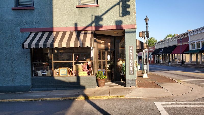 Local Shops Make Browsing Feel Like a Sweet Date