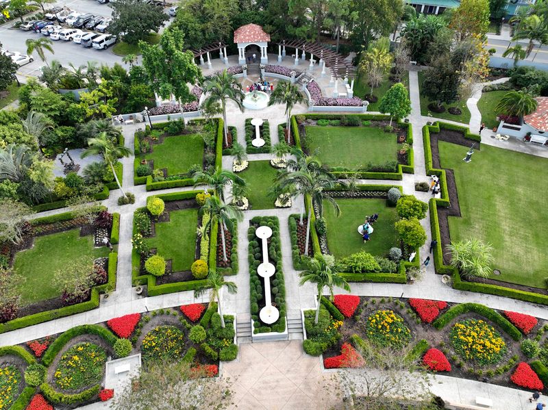 Hollis Garden (Lakeland)