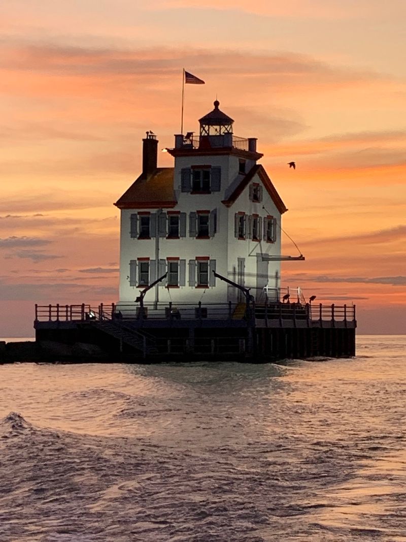 Lorain Pier and Lighthouse, Lorain, Lorain County