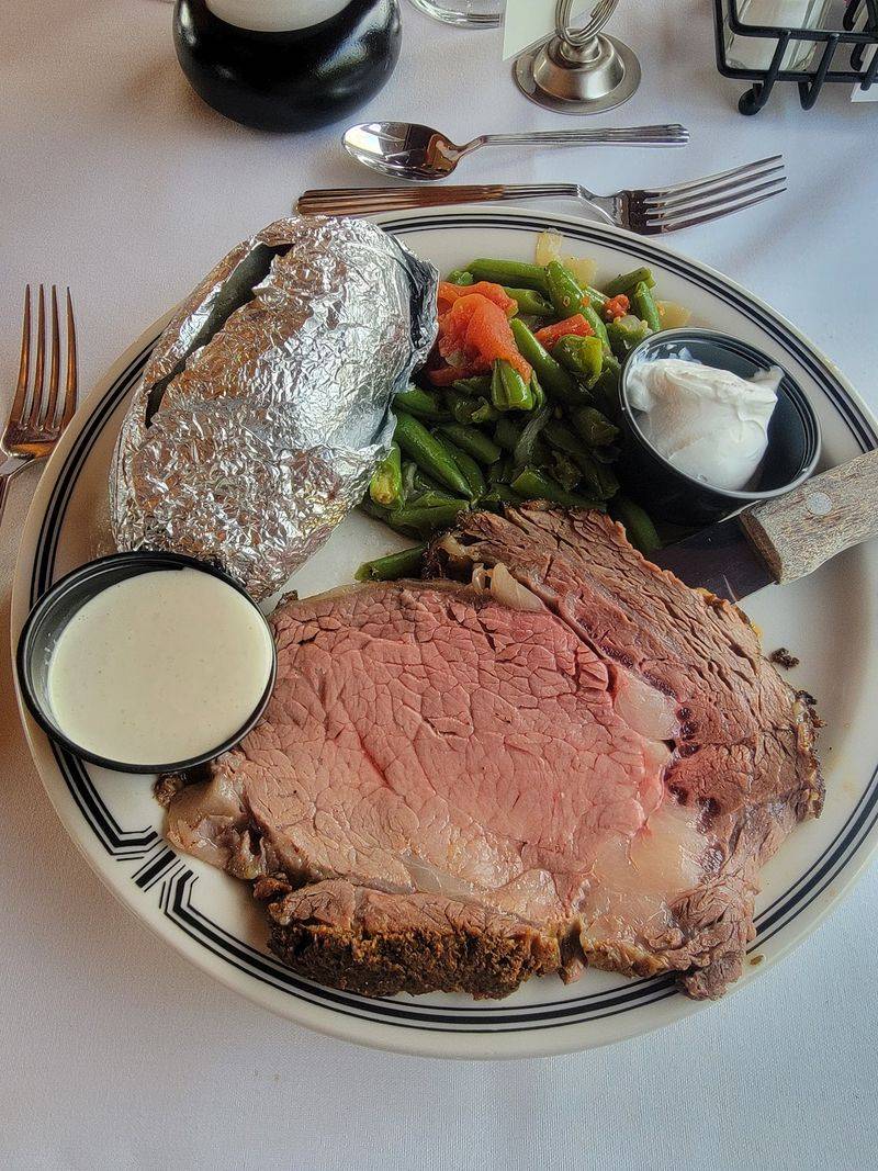 A Four-Course Meal Turns The Ride Into An Event