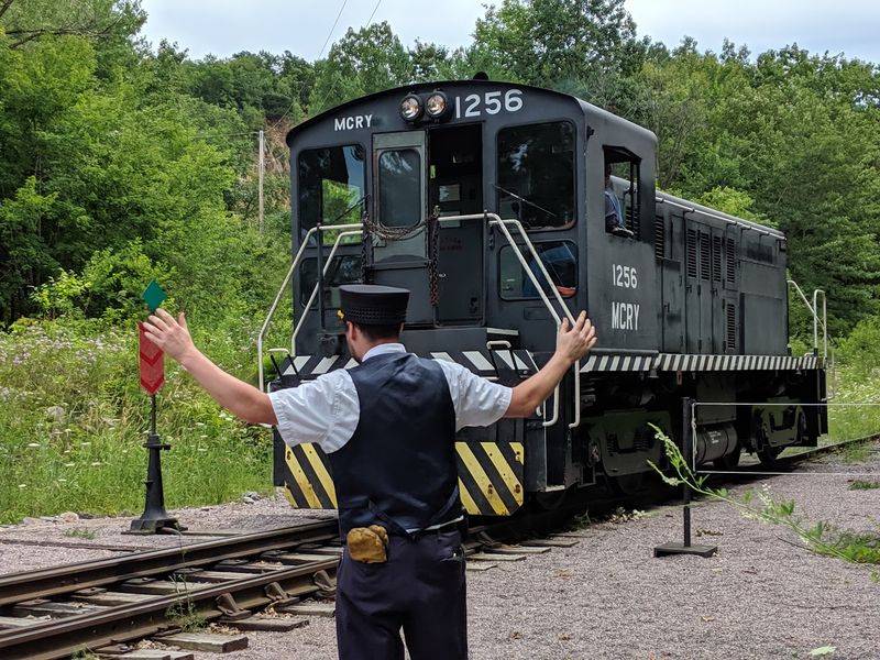 Conductors Who Make History Feel Human