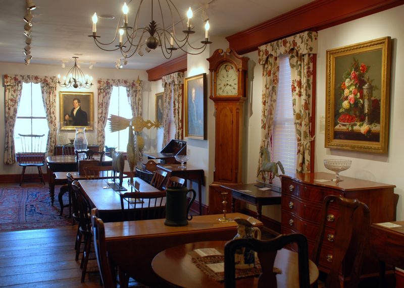 Shop for Antiques and Handmade Finds