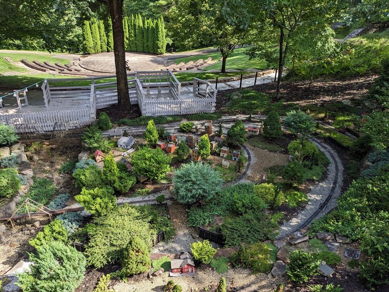 Explore the North Carolina Arboretum