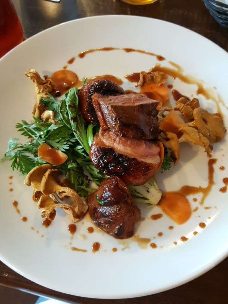 Harvest Table Restaurant, Meadowview, Washington County